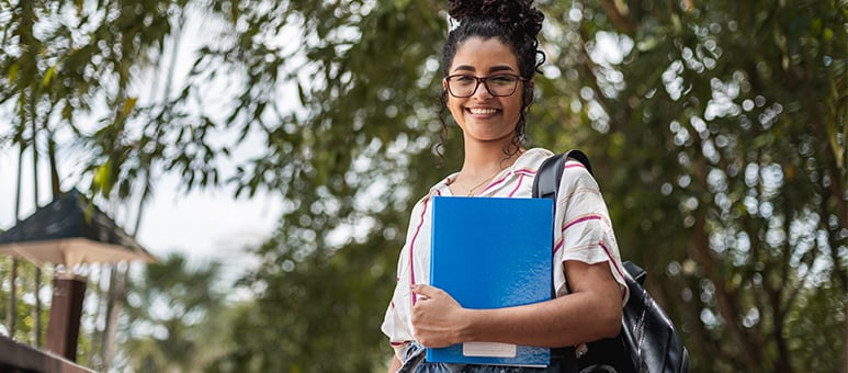 Estudar fora: 4 dicas para conseguir ingressar em uma faculdade no exterior